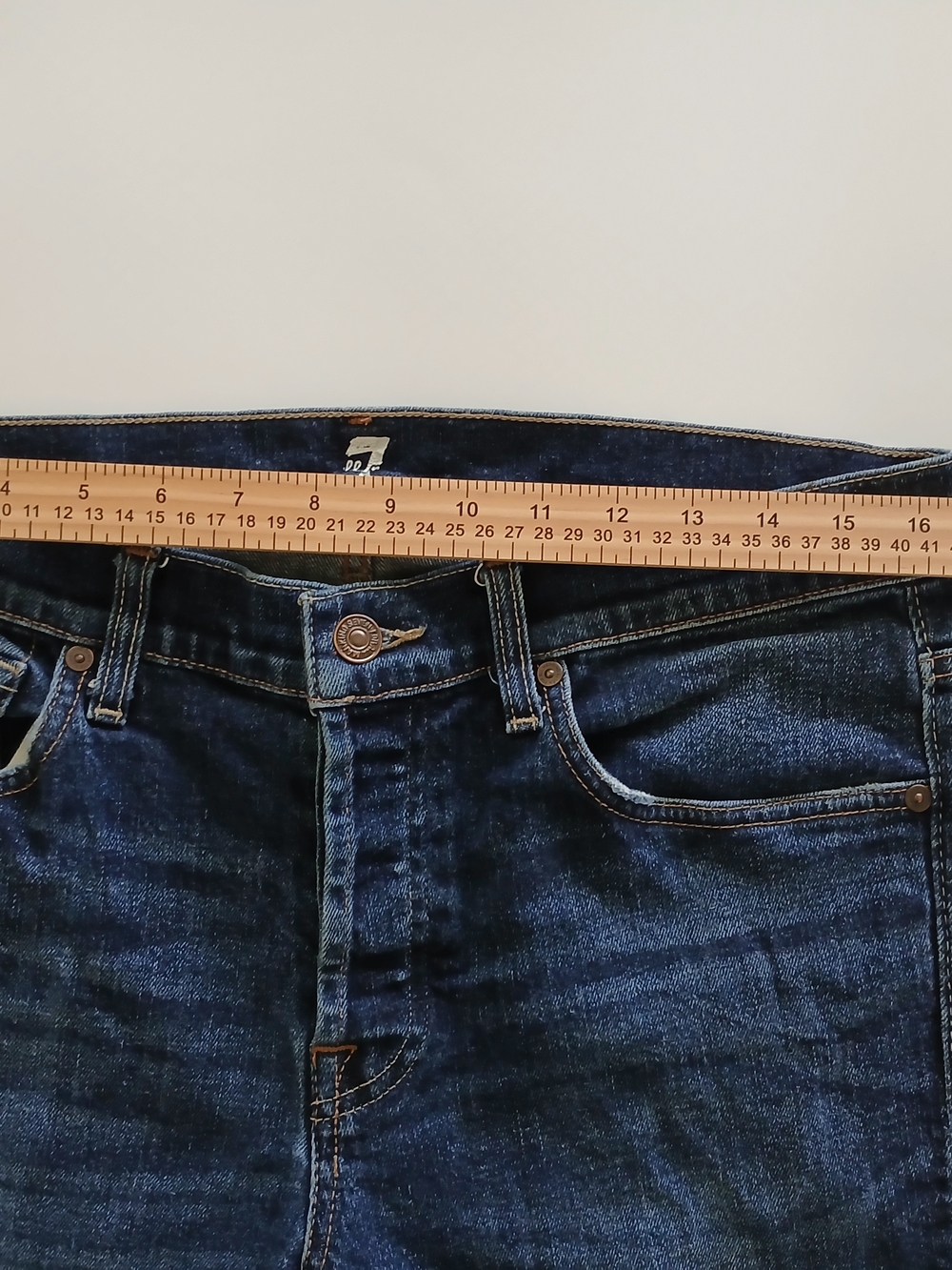 7 For All Mankind Distressed Deep Indigo Jeans Size 34 - Picture 6 of 13